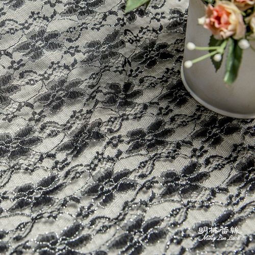 布碼蕾絲-拉雪兒蕾絲法式浪漫華麗滾銀線花朵花邊-寬約162公分(黑色/銀色)