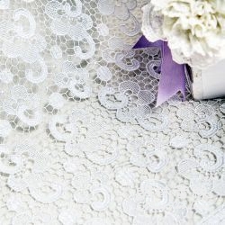 布碼蕾絲-立體水溶蕾絲法式浪漫簡約花朵歐式圖騰花邊-寬約124公分(白／米白)