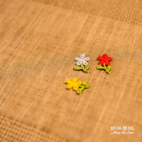 花朵蕾絲-日系手作紅色花朵花片-長約2公分-單朵